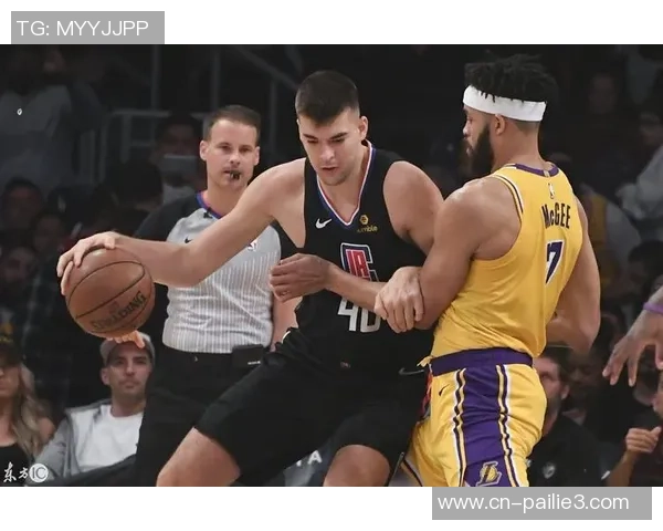 2016至2017赛季湖人与快船的激烈对抗与精彩瞬间回顾