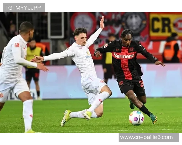 拜仁慕尼黑对阵汉诺威96精彩直播全程回顾与分析 拜仁慕尼黑对阵汉诺威96精彩直播全程回顾与分析